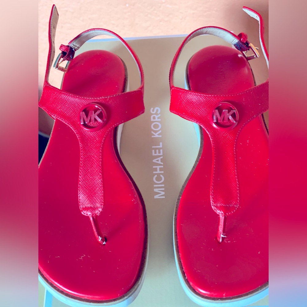 MK Jilly flat sandals 🩴 Summer ☀️ ready!
